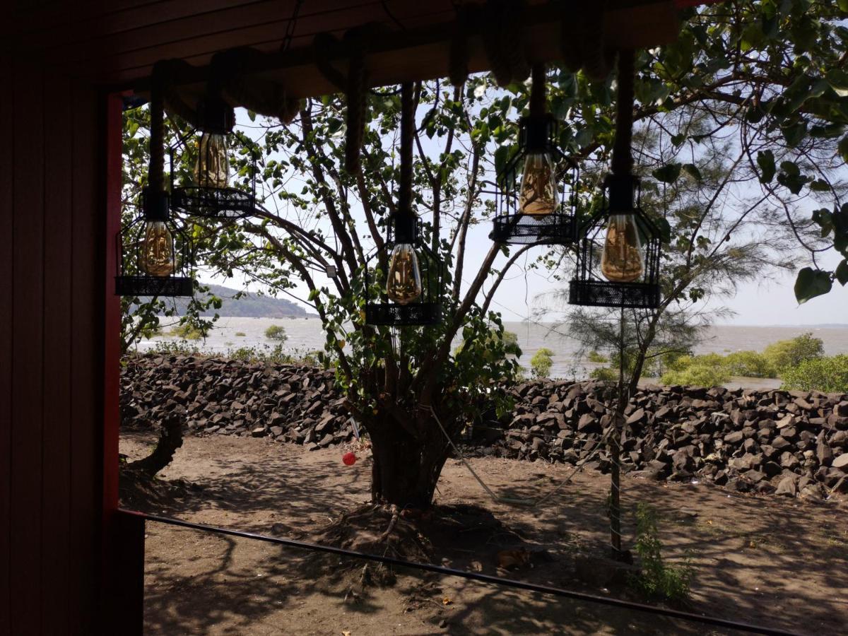The Koasta Sea View Resort Korlai ภายนอก รูปภาพ